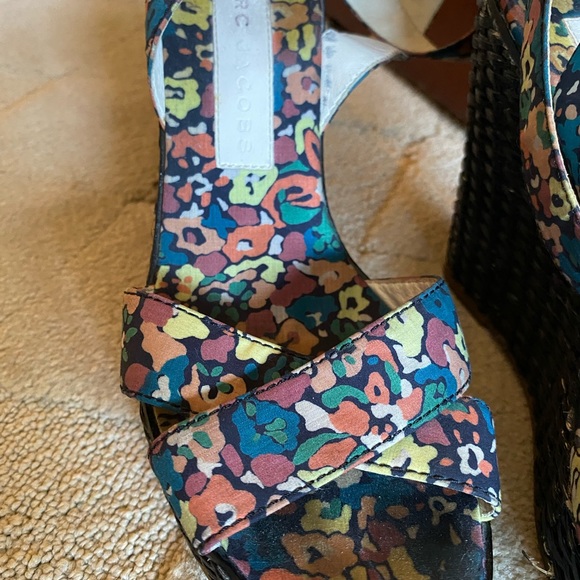 Marc Jacob’s floral printed wedge sandals - Picture 6 of 12
